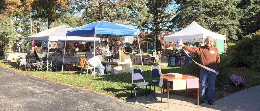 Crafters on church grounds in 2017. Most crafters are inside.